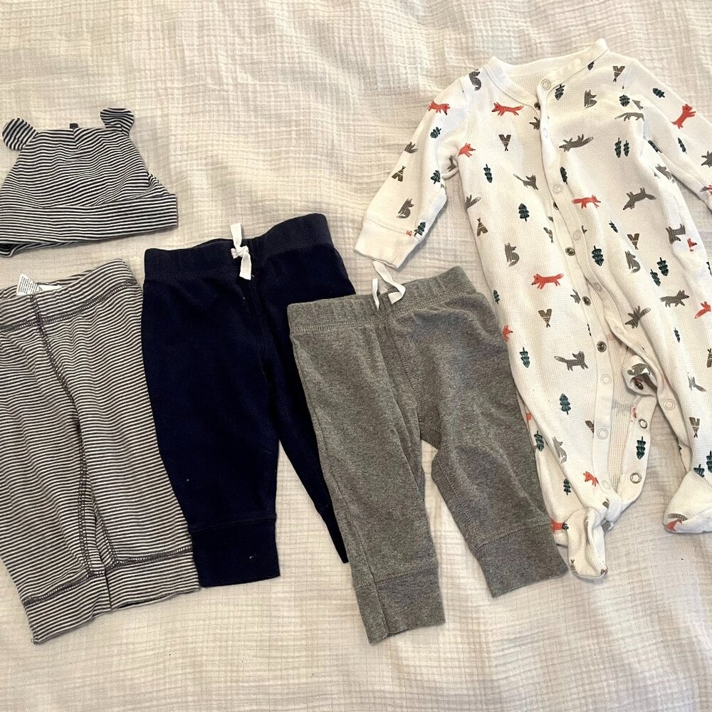 Pants and Onsie for baby size 6 months